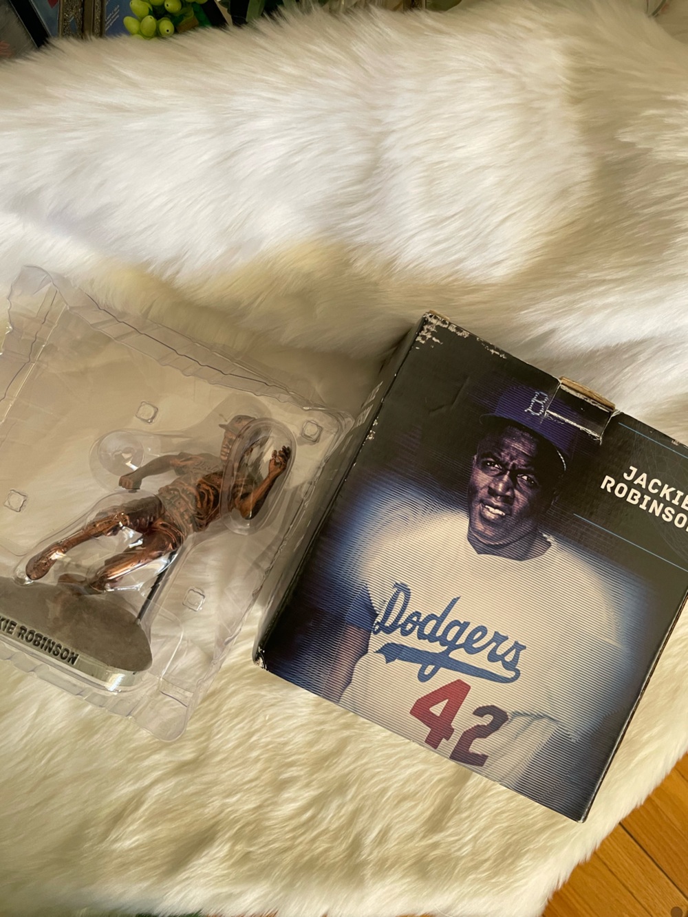 Los Angeles Dodgers Jackie Robinson Mini Statue
